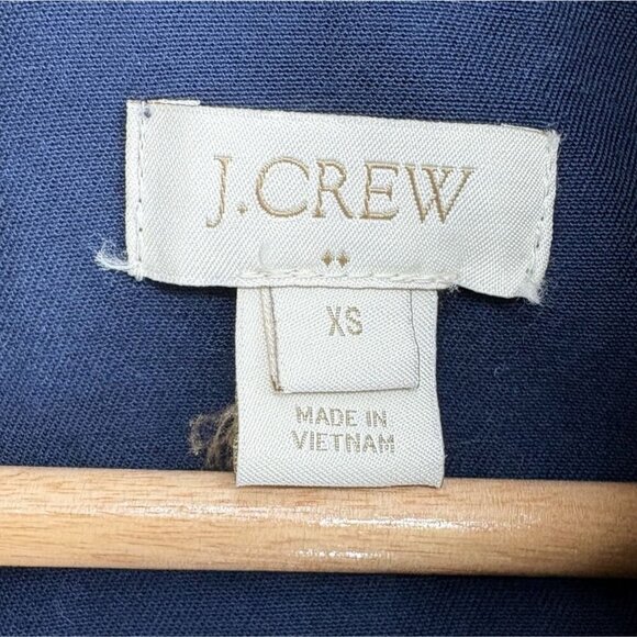J.Crew Women's Resin Coated Hooded Twill Jacket XS Navy Outdoor Preppy Outerwear - Picture 4 of 8